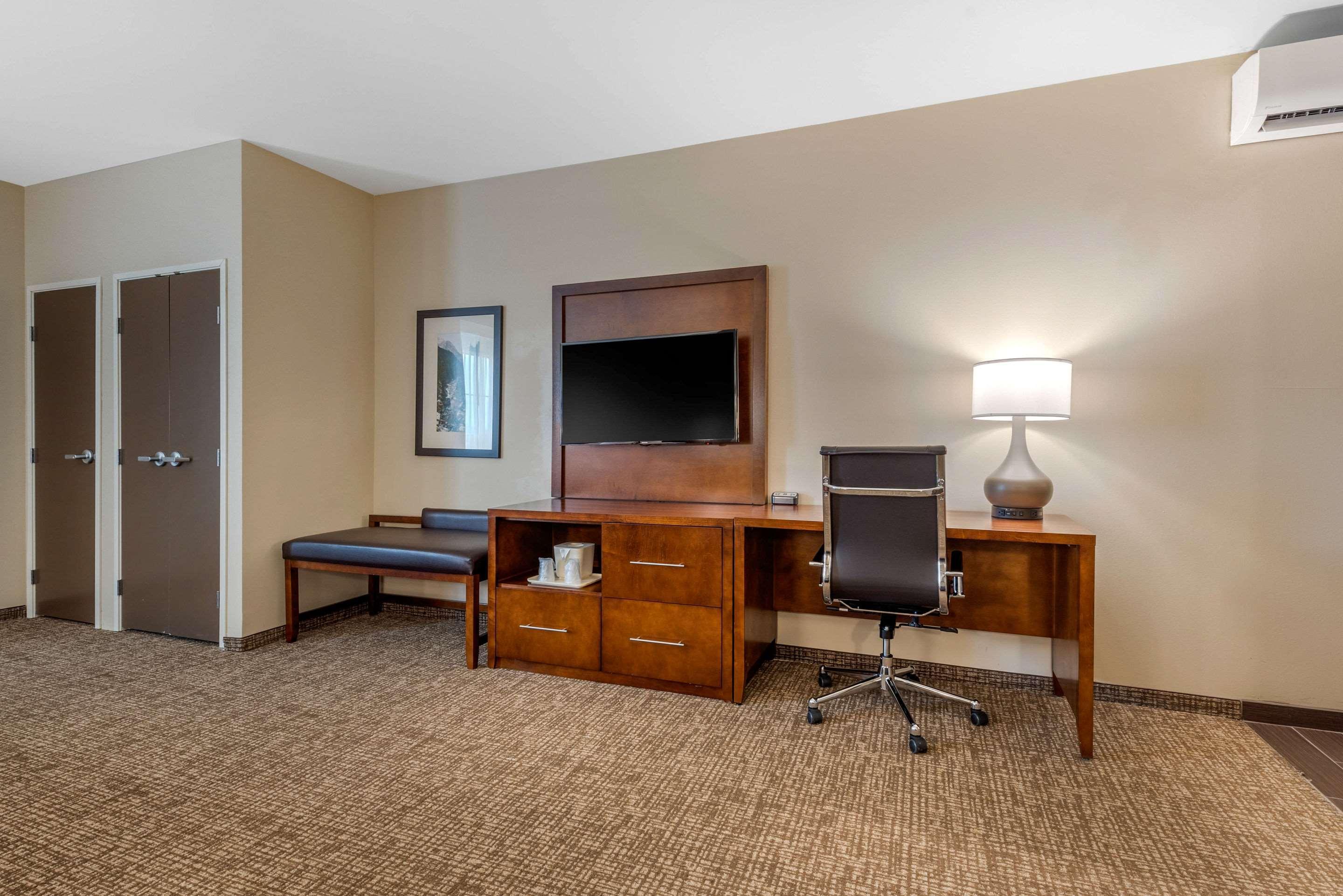 Comfort Suites Denver Near Anschutz Medical Campus Aurora Dış mekan fotoğraf