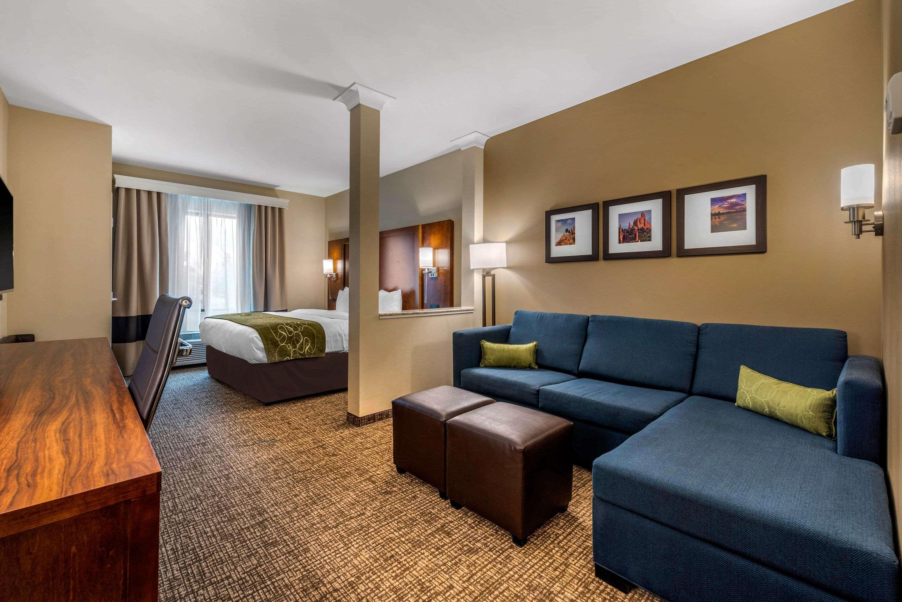 Comfort Suites Denver Near Anschutz Medical Campus Aurora Dış mekan fotoğraf