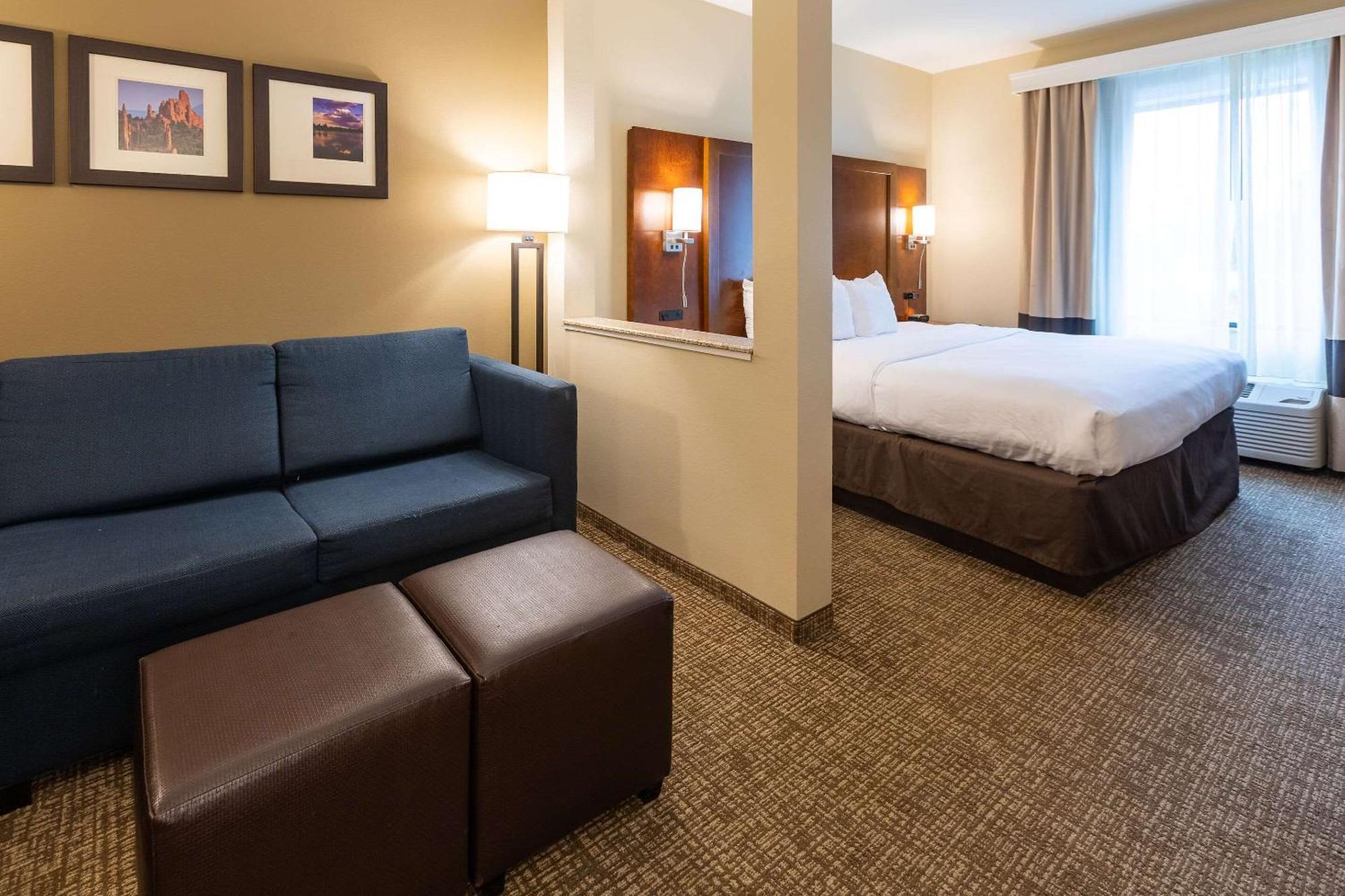 Comfort Suites Denver Near Anschutz Medical Campus Aurora Dış mekan fotoğraf