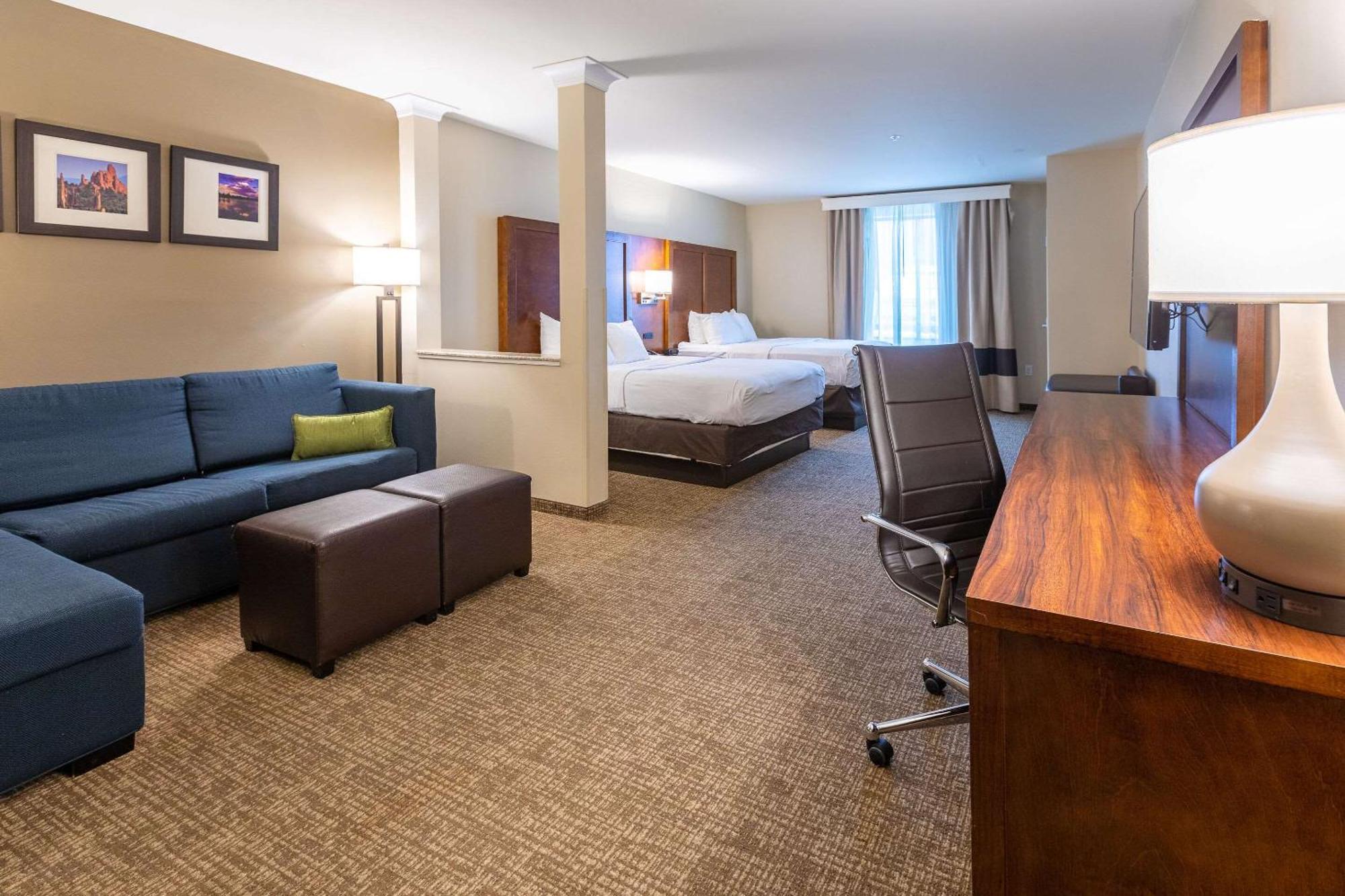 Comfort Suites Denver Near Anschutz Medical Campus Aurora Dış mekan fotoğraf