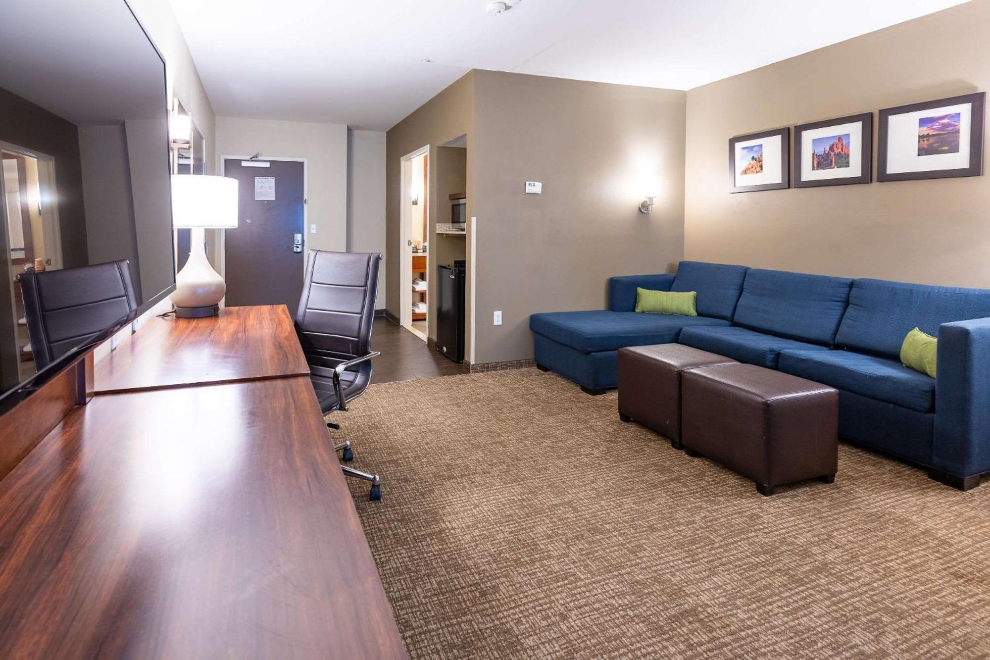 Comfort Suites Denver Near Anschutz Medical Campus Aurora Dış mekan fotoğraf