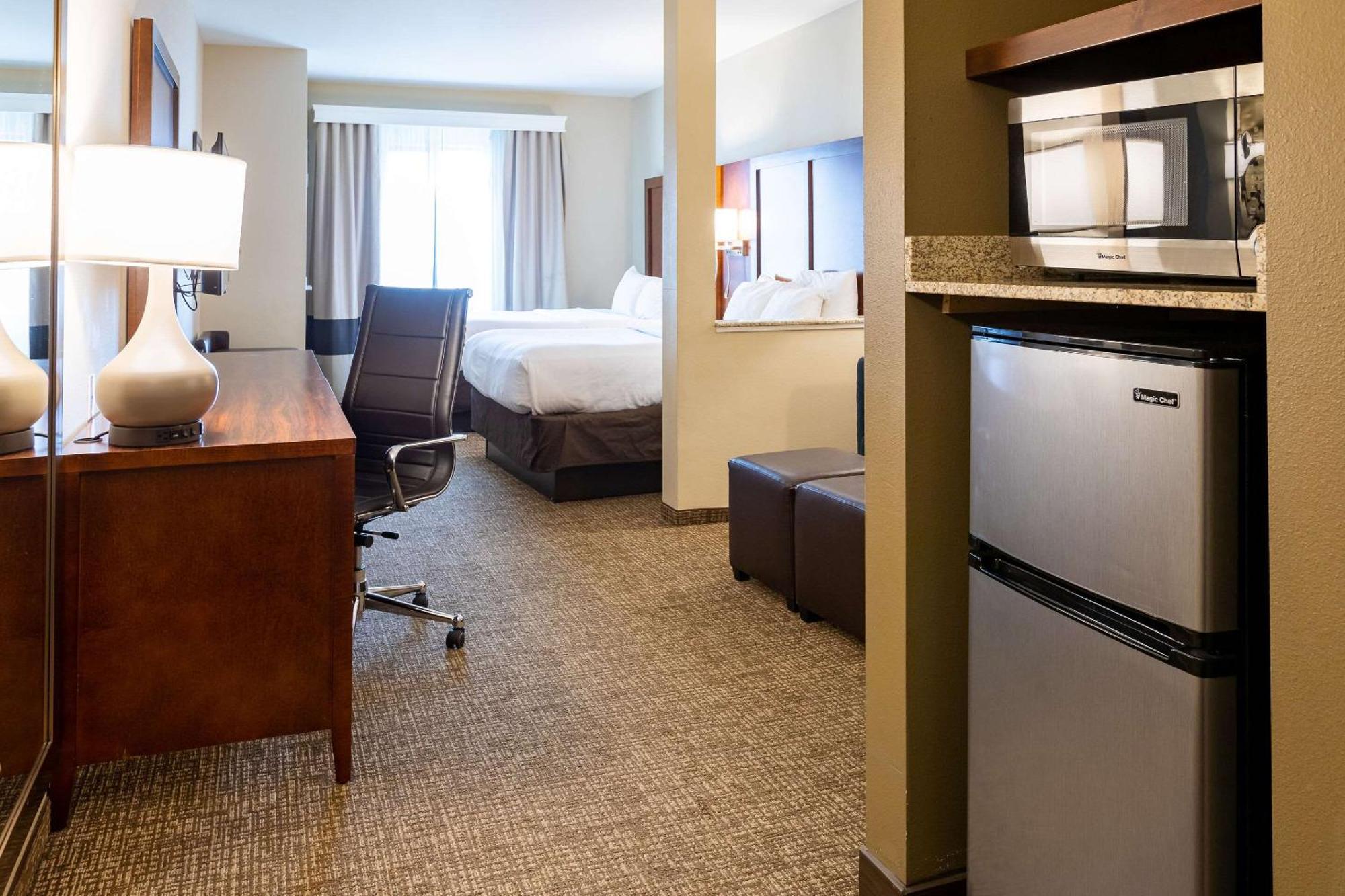 Comfort Suites Denver Near Anschutz Medical Campus Aurora Dış mekan fotoğraf