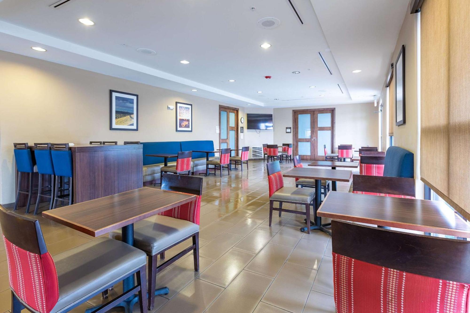Comfort Suites Denver Near Anschutz Medical Campus Aurora Dış mekan fotoğraf