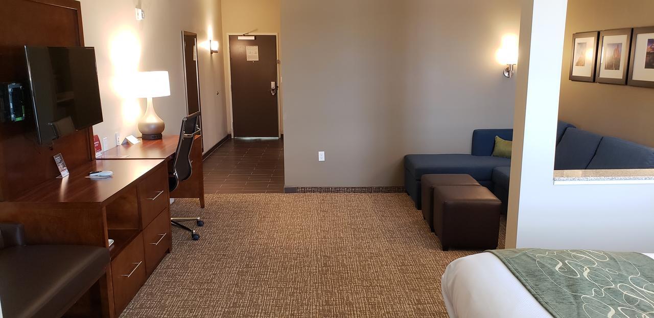 Comfort Suites Denver Near Anschutz Medical Campus Aurora Dış mekan fotoğraf